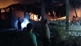 حريق في مصنع أحذية بالمرج
