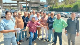 موظفون في شركات الكهرباء- أرشيفية