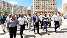 وزير الإسكان 