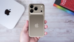 iPhone 17