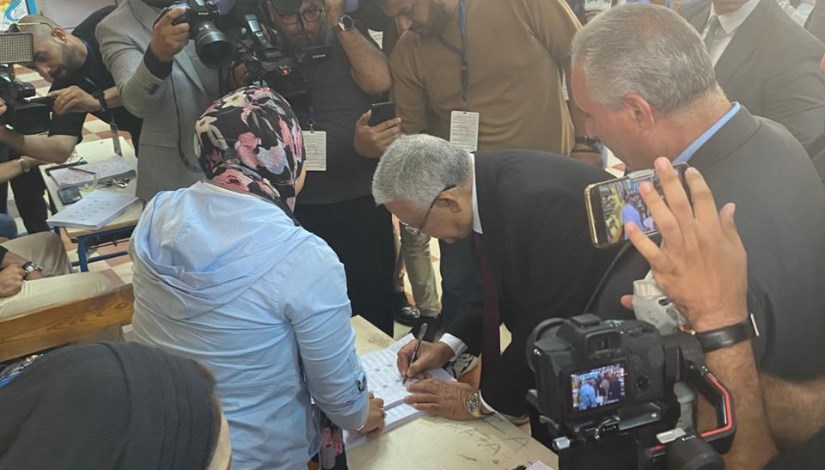 المستشار حنفي جبالي يدلي بصوته في الانتخابات