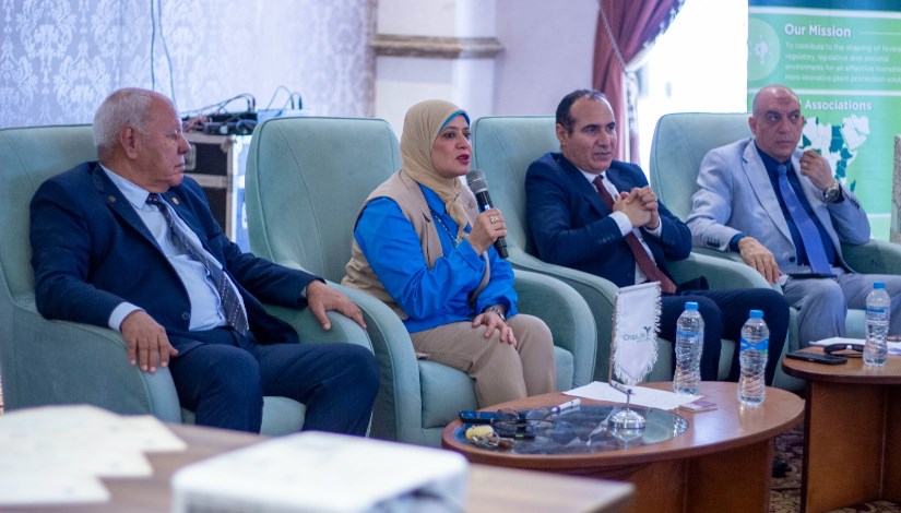 جانب من الورشة جانب من الورشة