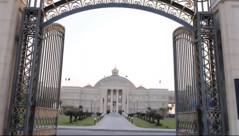 جامعة القاهرة الأهلية 