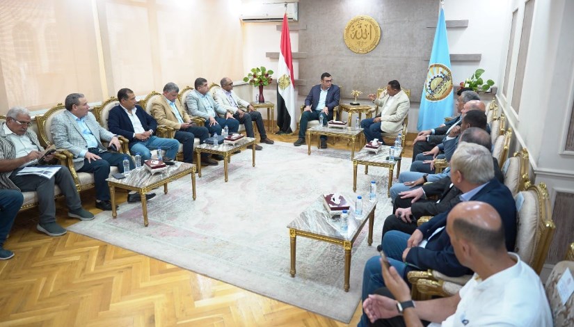 جانب من الاجتماع جانب من الاجتماع