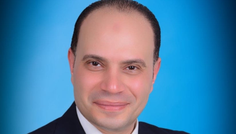 الدكتور تامر مؤمن الدكتور تامر مؤمن