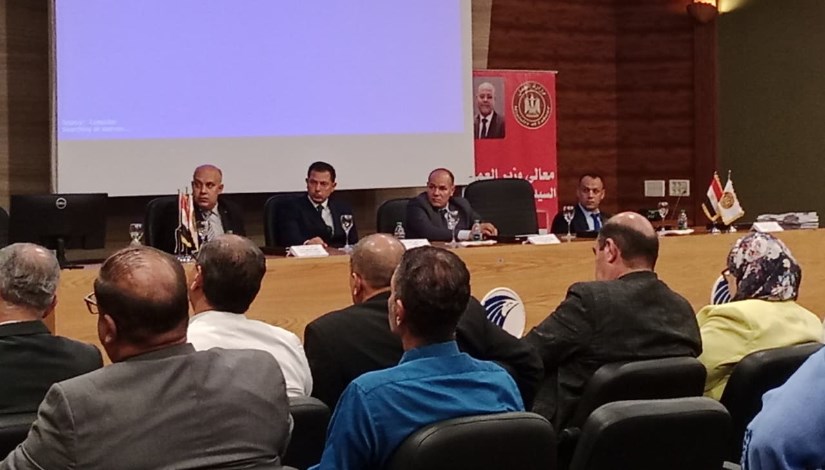 جانب من الدورة جانب من الدورة