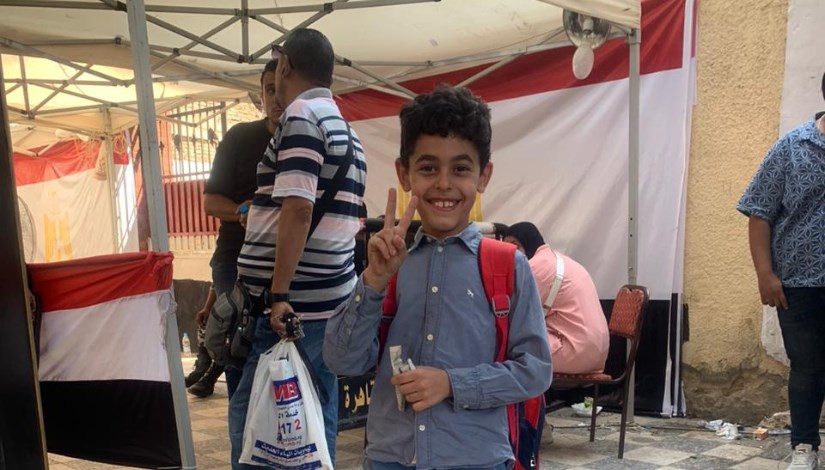 الطفل زايد أمام لجان السيدة زينب الطفل زايد أمام لجان السيدة زينب