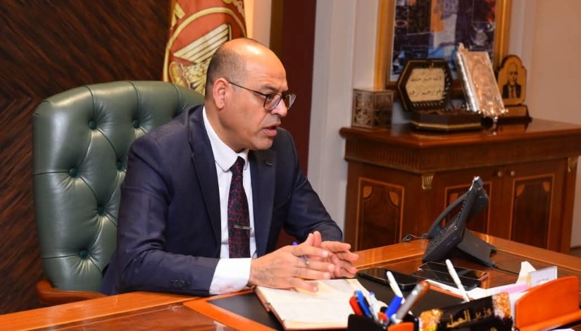وزير العمل محمد جبران وزير العمل محمد جبران