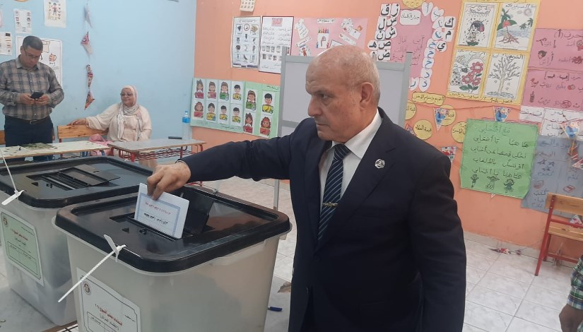 رئيس هيئة النيابة الإدارية يدلي بصوته بانتخابات مجلس الشيوخ رئيس هيئة النيابة الإدارية يدلي بصوته بانتخابات مجلس الشيوخ
