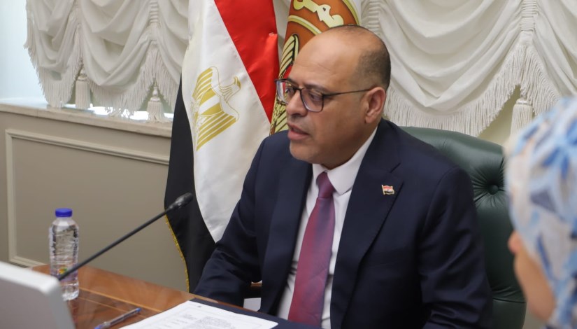 وزير العمل محمد جبران وزير العمل محمد جبران