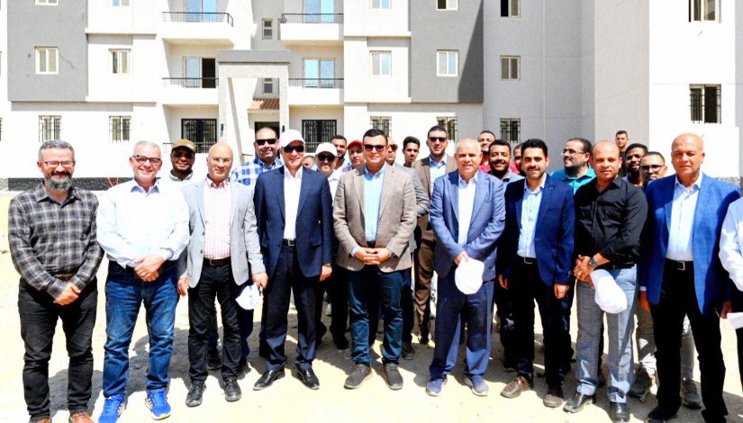 جولة وزير الإسكان في العبور الجديدة