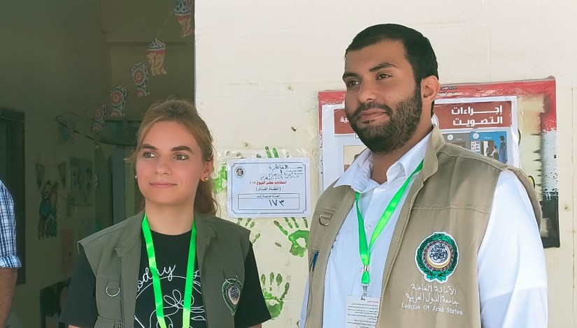 جانب من متابعة سير العملية الانتخابية 