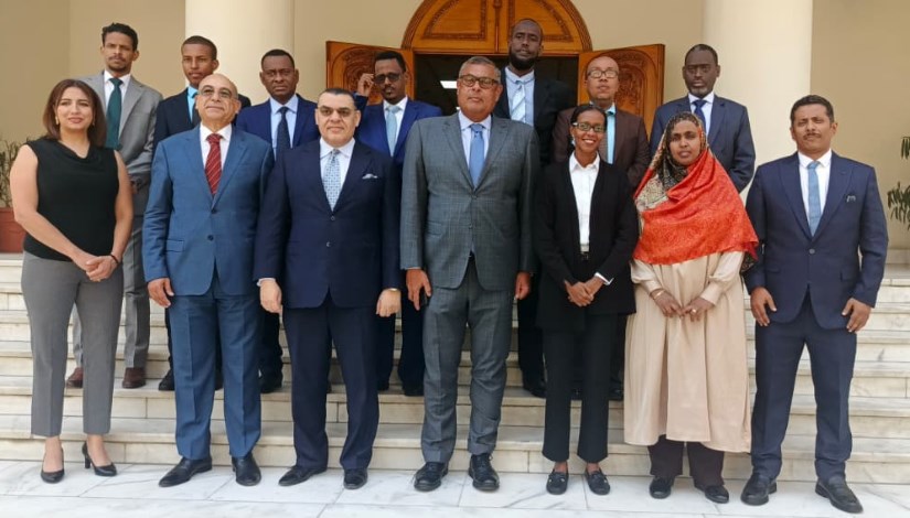 جانب من الافتتاح جانب من الافتتاح