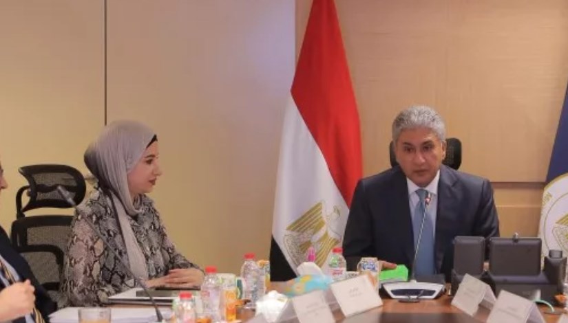 جانب من الاجتماع جانب من الاجتماع