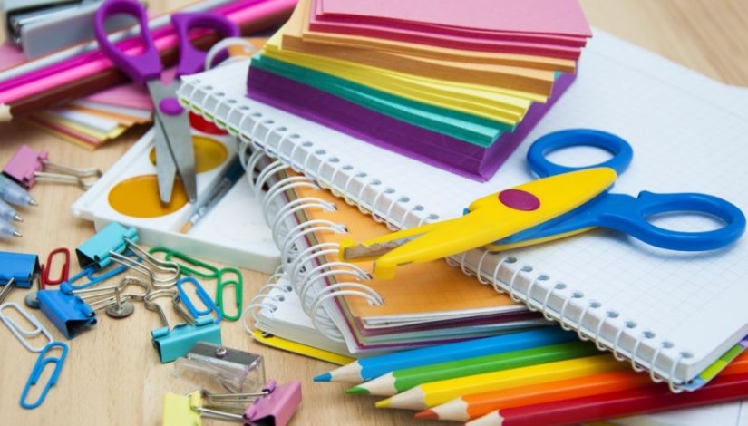  الأدوات المدرسية