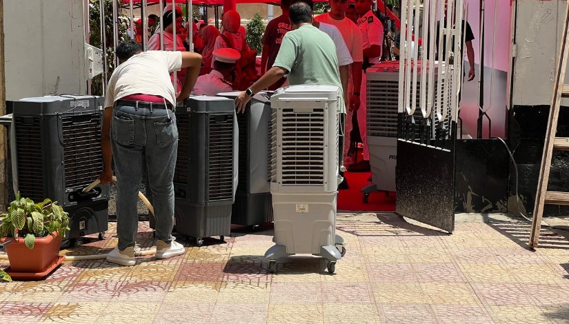 تكييفات في لجنة مدرسة سيزا نبراوي بالتجمع الخامس