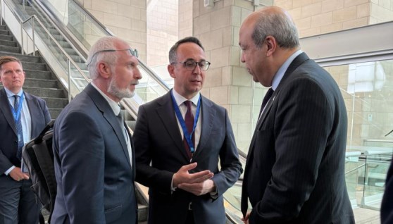 الدكتور سامح الحفني مع داريوش كليمشاك  الدكتور سامح الحفني مع داريوش كليمشاك