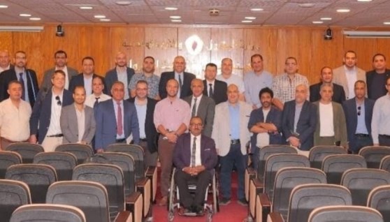 مناقشة توطين صناعة وإعادة تأهيل الدقاقات