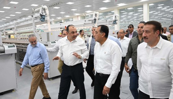 رئيس الوزراء يتفقد مصنع "غزل 2" الجديد بشركة مصر شبين الكوم للغزل والنسيج