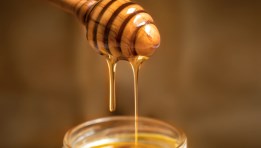 عسل طبيعي