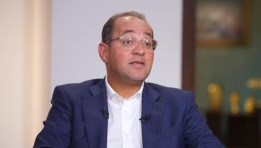وزير المالية خلال اللقاء