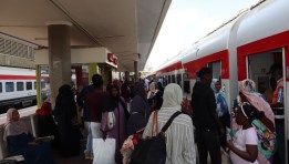 جانب من الرحلة الـ 19 لقطارات العودة الطوعية للأشقاء السودانيين