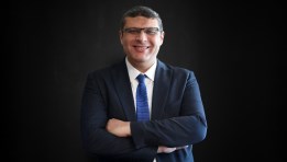  الدكتور محمود نجلة، المدير التنفيذى لأسواق النقد والدخل الثابت بشركة الاهلي لإدارة الاستثمارات المالية