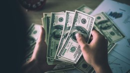 سعر الدولار اليوم 