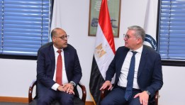 وزيرا البترول والعمل