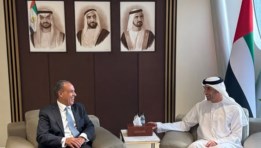 وزير الخارجية يلتقي وزير التجارة الخارجية بالإمارات