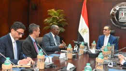 جانب من اجتماع الاستثمار مع البنك الدولي ومؤسسة التمويل الدولية