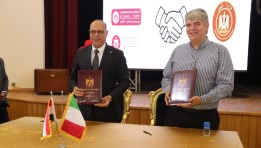 وزير العمل يوقع عقدي اتفاق مع معهد الساليزيان الإيطالي
