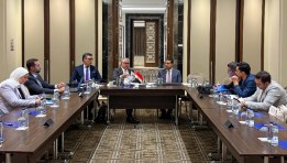 رئيس اقتصادية قناة السويس يلتقي المجلس التصديري للغزل والنسيج بتركيا