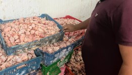 جانب من ضبط المنتجات غير الصالحة 