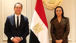 وزيرة التضامن و السفير الفرنسي بالقاهرة