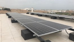 ألواح طاقة شمسية