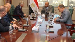 وزير الكهرباء مع ممثلي شركة ABB السويدية