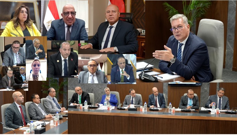 جانب من الاجتماع جانب من الاجتماع