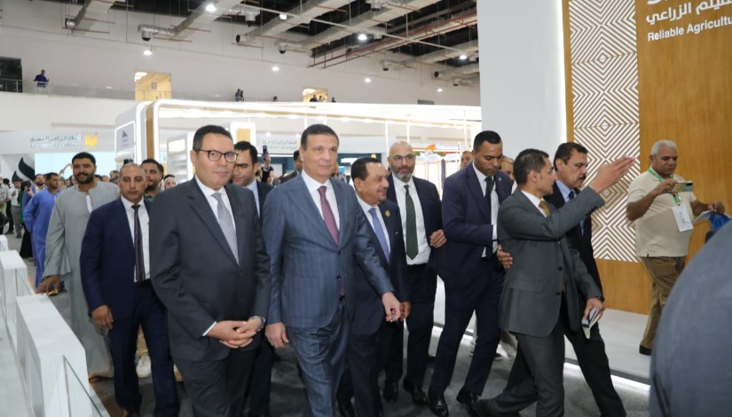 جانب من الزيارة جانب من الزيارة