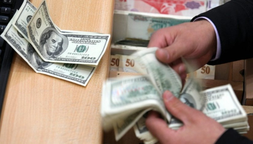 دولارات أمريكية