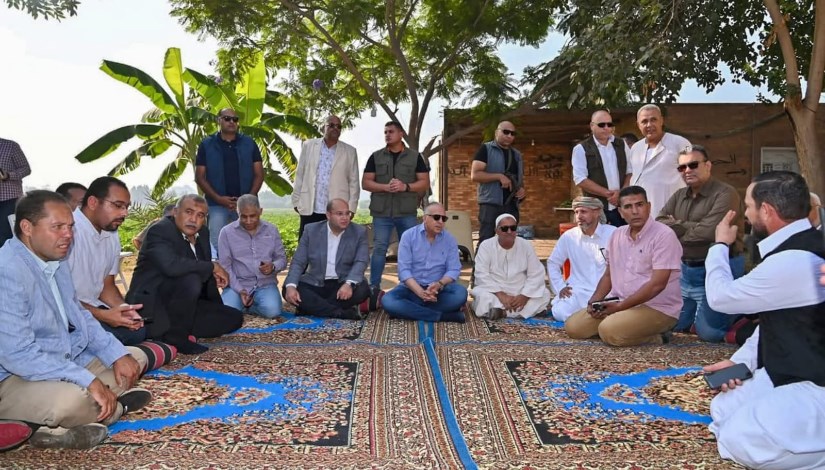 جانب من الزيارة جانب من الزيارة