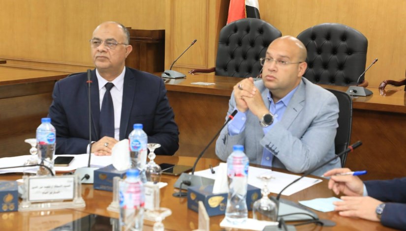 نائب محافظ الجيزة يتابع أعمال اللجنة المشكلة نائب محافظ الجيزة يتابع أعمال اللجنة المشكلة
