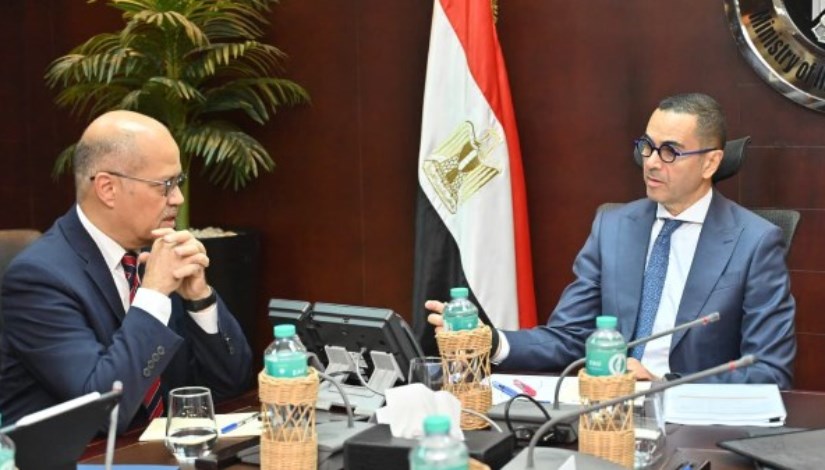 وزير الاستثمار والتجارة الخارجية خلال الاجتماع
