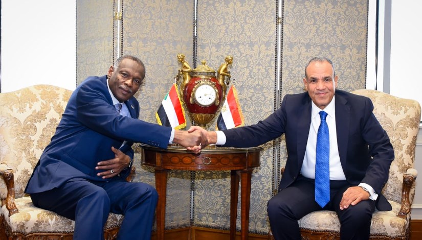 جانب من لقاء الوزيري جانب من لقاء الوزيري