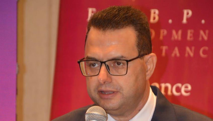 الدكتور أحمد خطاب الدكتور أحمد خطاب