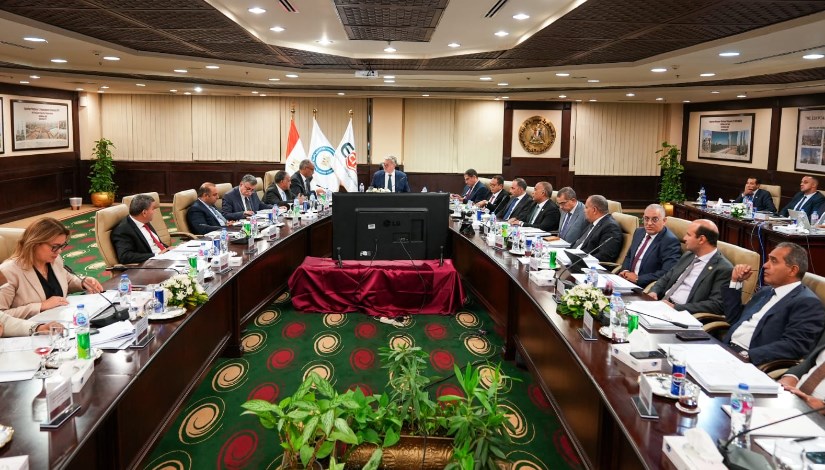وزير البترول خلال الجمعية العامة للشركة القابضة للبتروكيماويات وزير البترول خلال الجمعية العامة للشركة القابضة للبتروكيماويات