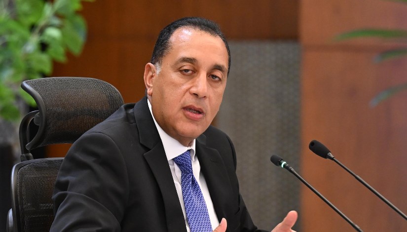 الدكتور مصطفى مدبولي خلال اجتماع المجلس