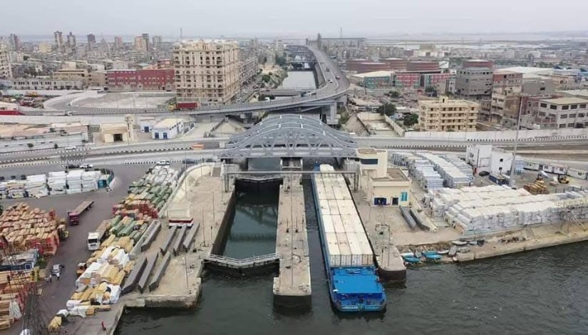 قطاع النقل النهري