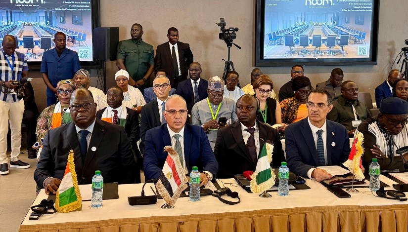 جانب من فعاليات وزير الموارد المائية والري 
