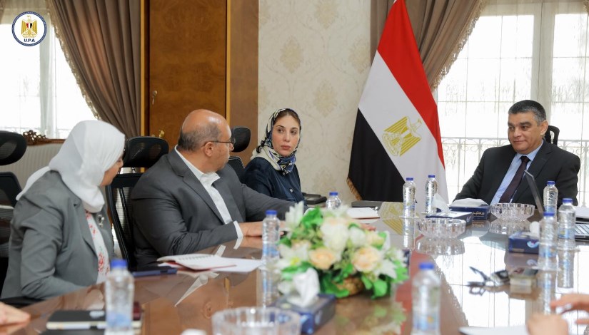 جانب من اجتماع شركة داف مع شركة المخازن الاستراتيجية